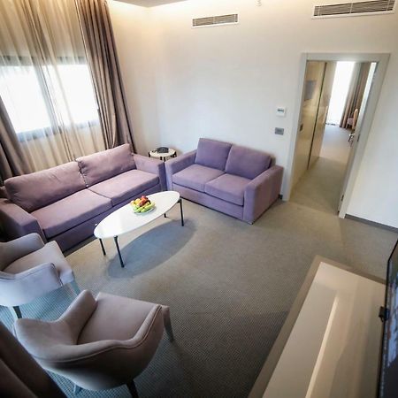 Rawsheh 51 Otel Beyrut Dış mekan fotoğraf