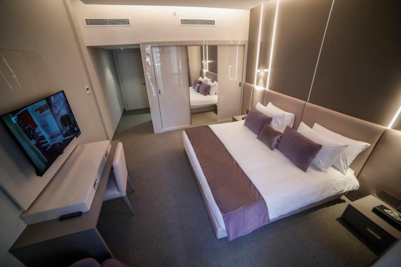 Rawsheh 51 Otel Beyrut Dış mekan fotoğraf