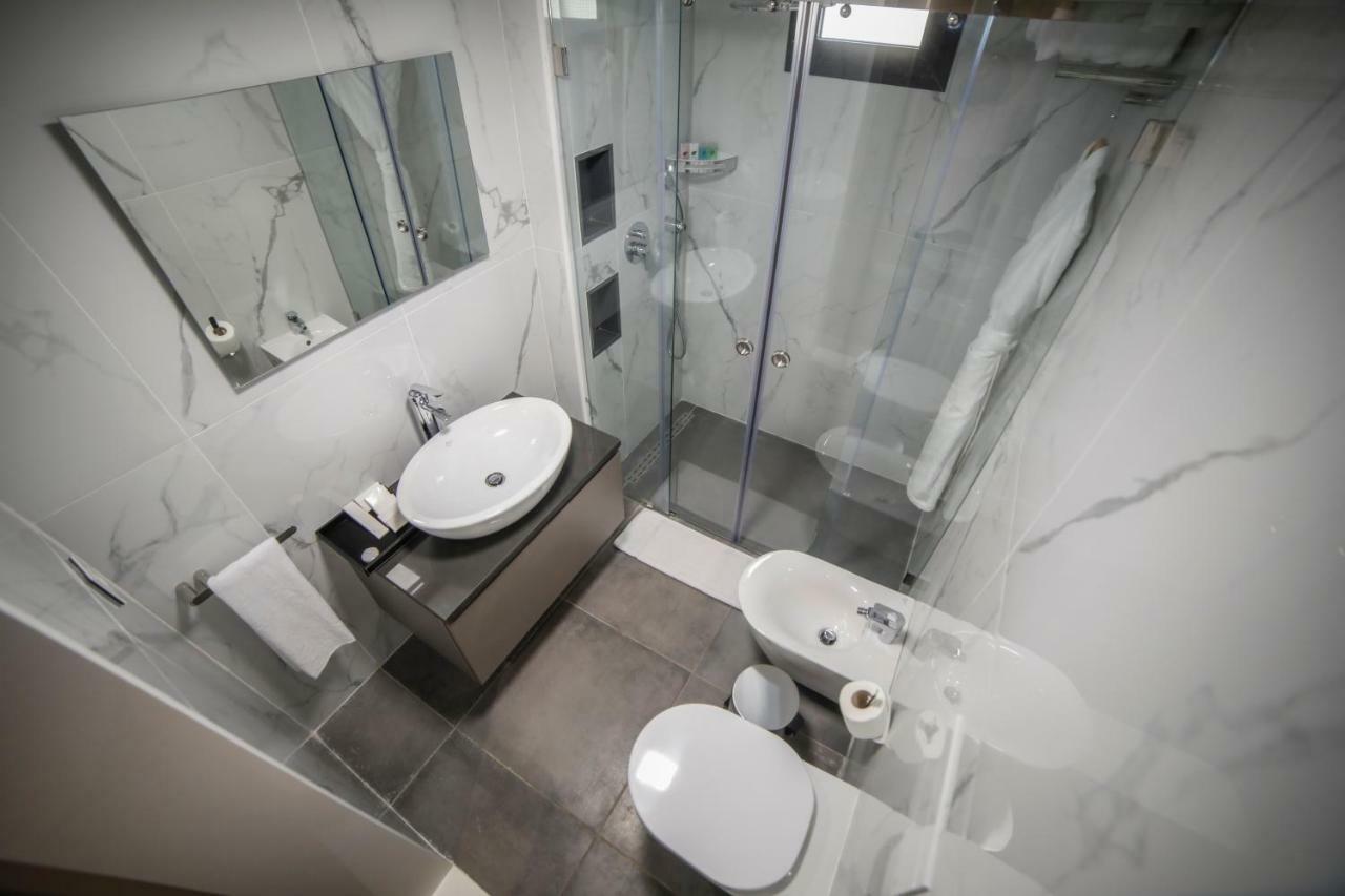 Rawsheh 51 Otel Beyrut Dış mekan fotoğraf