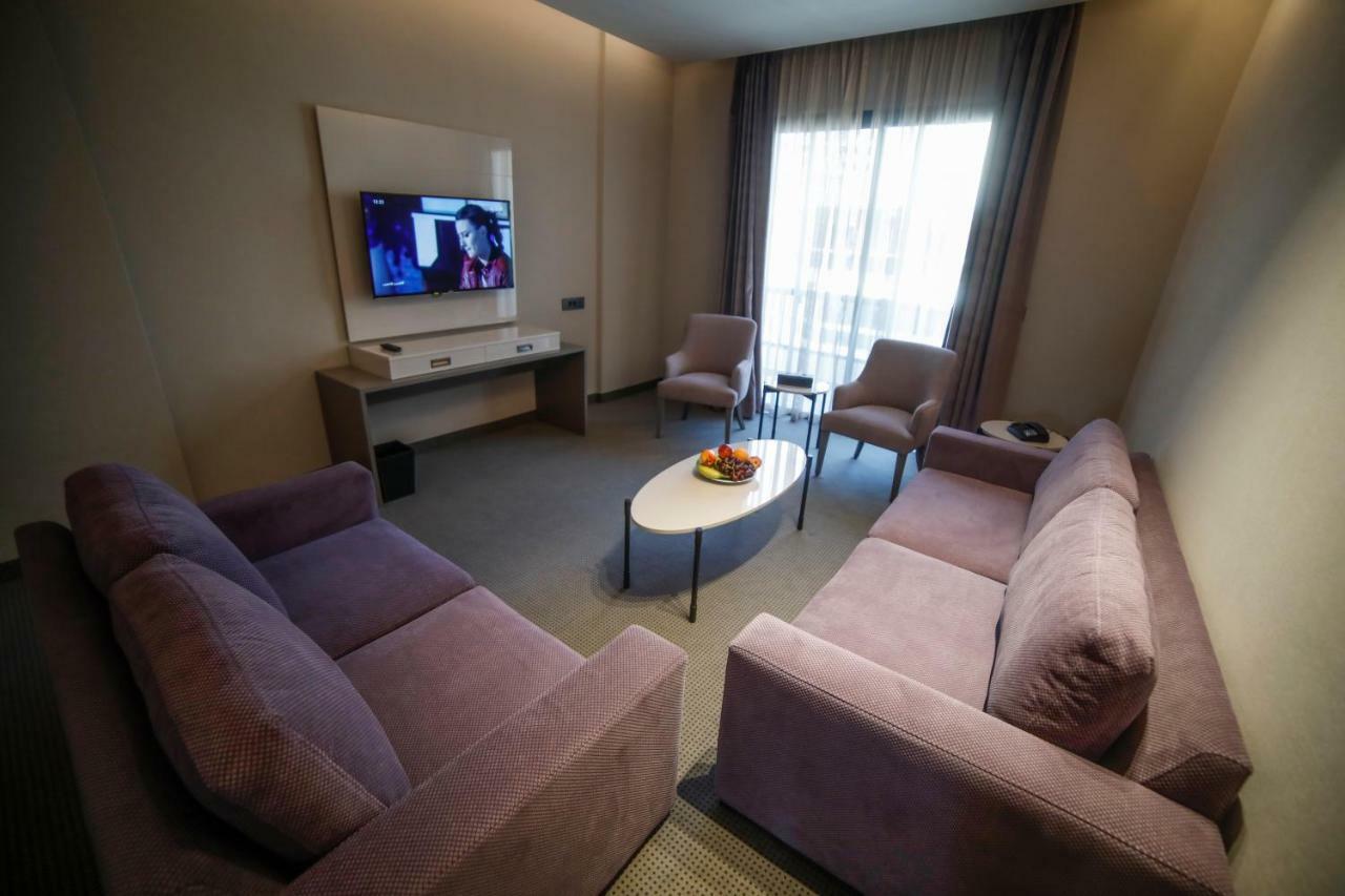 Rawsheh 51 Otel Beyrut Dış mekan fotoğraf